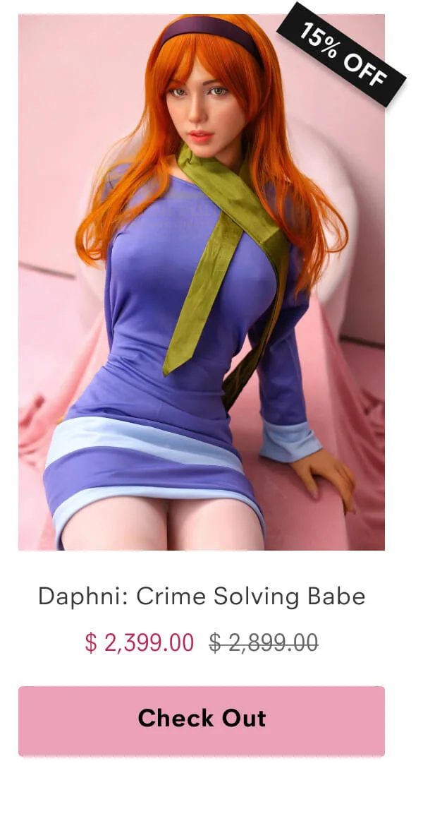 Crime solving babe Daphni